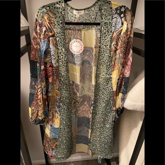 Unique Gorgeous Sheer Animal Print Kimono Cardigan - Picture 1 of 11